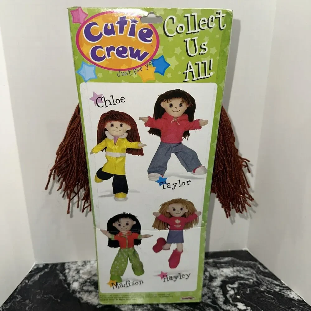 NEW - Cutie Crew Chloe Fully Poseable Doll 12